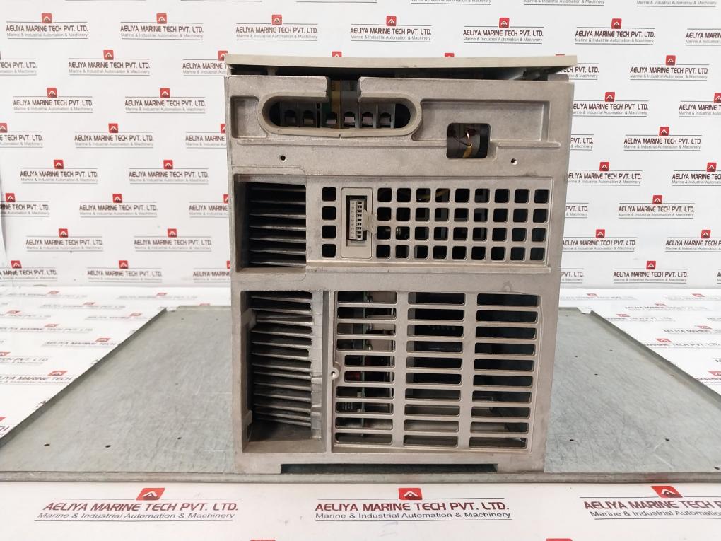 Siemens 6Se7024-7Ed61-z Simovert Masterdrives Vc Converter Compact Unit