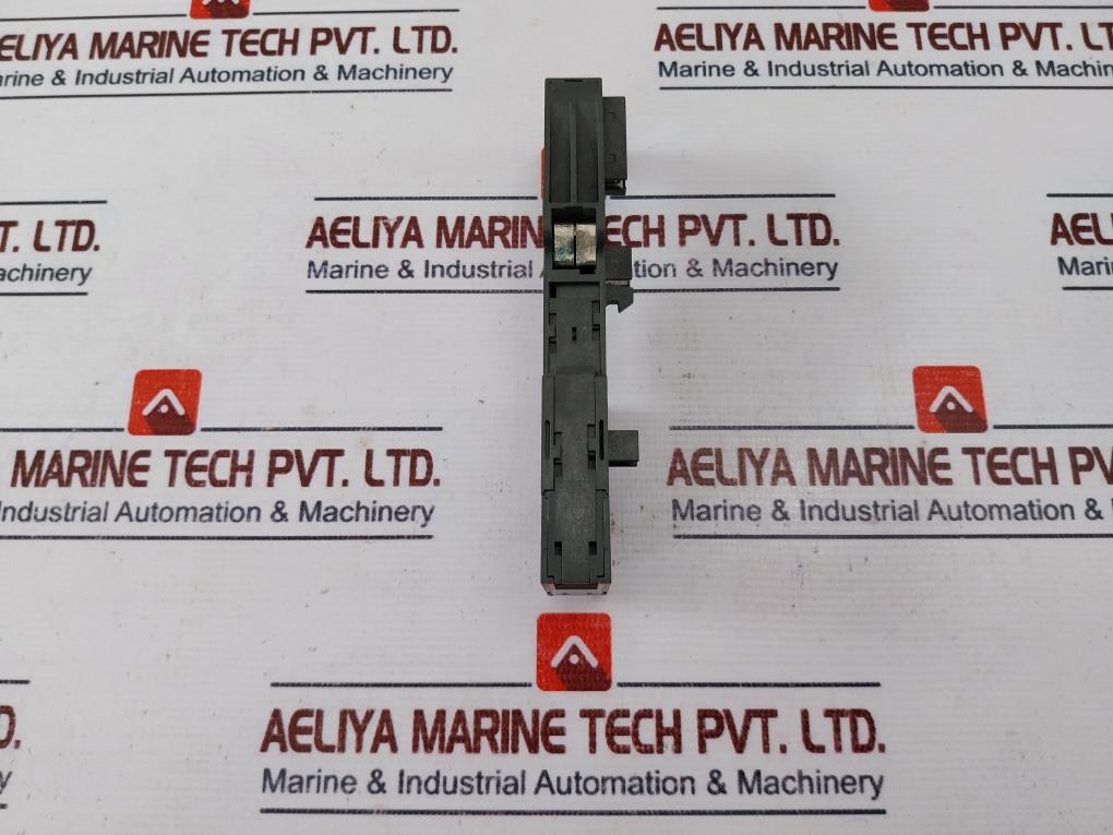 Siemens 6Es7 193-4Cb30-0Aa0 Terminal Module Tm-e15C24-01 60 Gm
