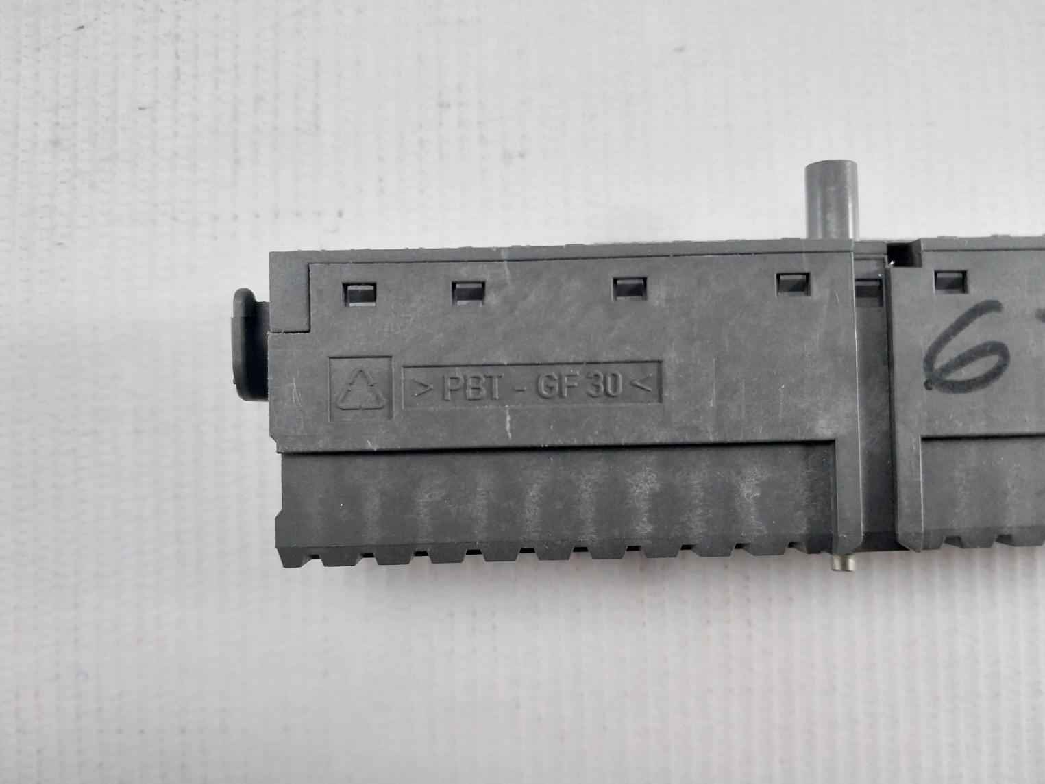 Siemens 6es7 392-1am00-0aa0 Front Connector Wmr D9