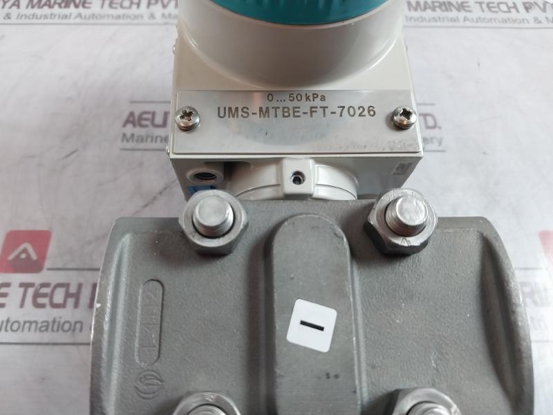 Siemens 7Mf4433-1Ea02-2Bb7-z Transmitter For Differential Pressure Ip65 30V
