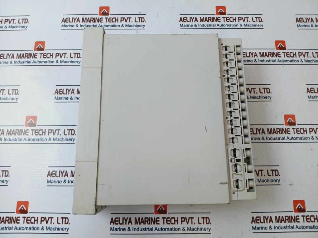 Siemens 7Rw6000-5Ea00-2Da0/Bb Voltage, Frequency & Overexcitation Relay