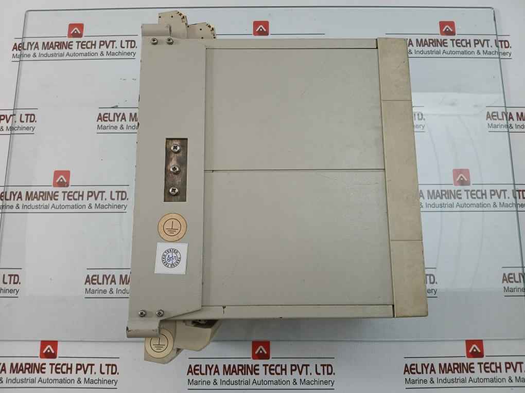 Siemens Comparison Protection Relay 7Ut5121-4Da00-0B/Jh 50,60 Hz