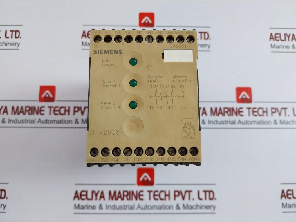 Siemens Monitoring And Safety Relay 300V 3Tk2806-0Bb4