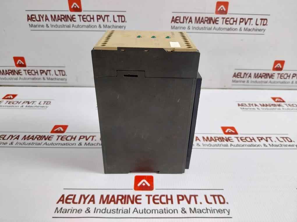 Siemens Monitoring And Safety Relay 300V 3Tk2806-0Bb4