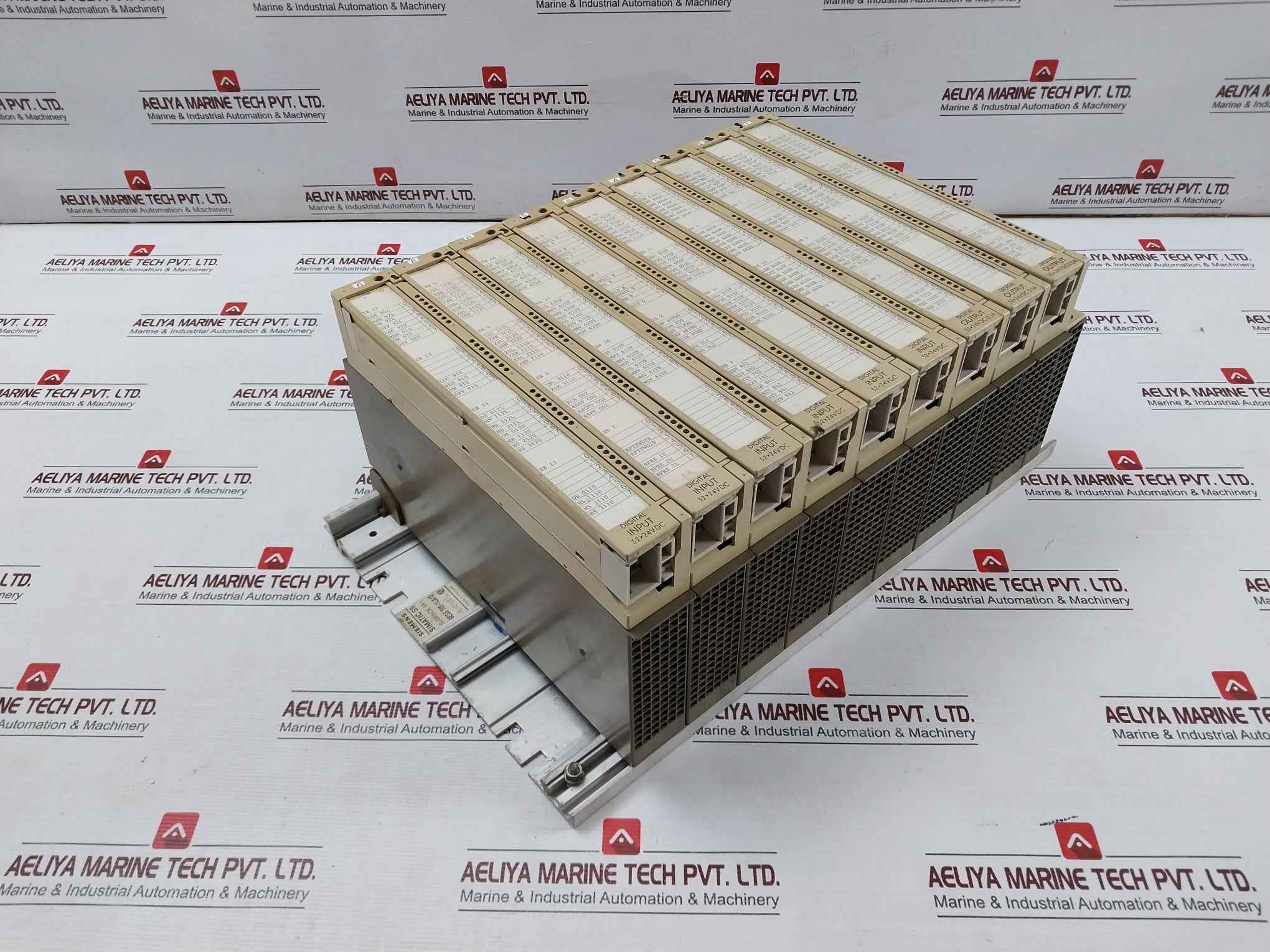 Siemens Plc 6Es5 430-7La11 451-7La11 306-7La11 701-1La12 32Di/Do Interface Rack