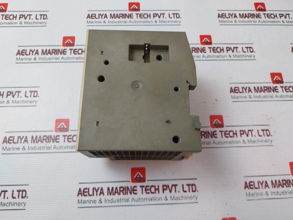Siemens Simatic S5-100U 6Es5 100-8Ma02 Central Processing Unit A5E00240156