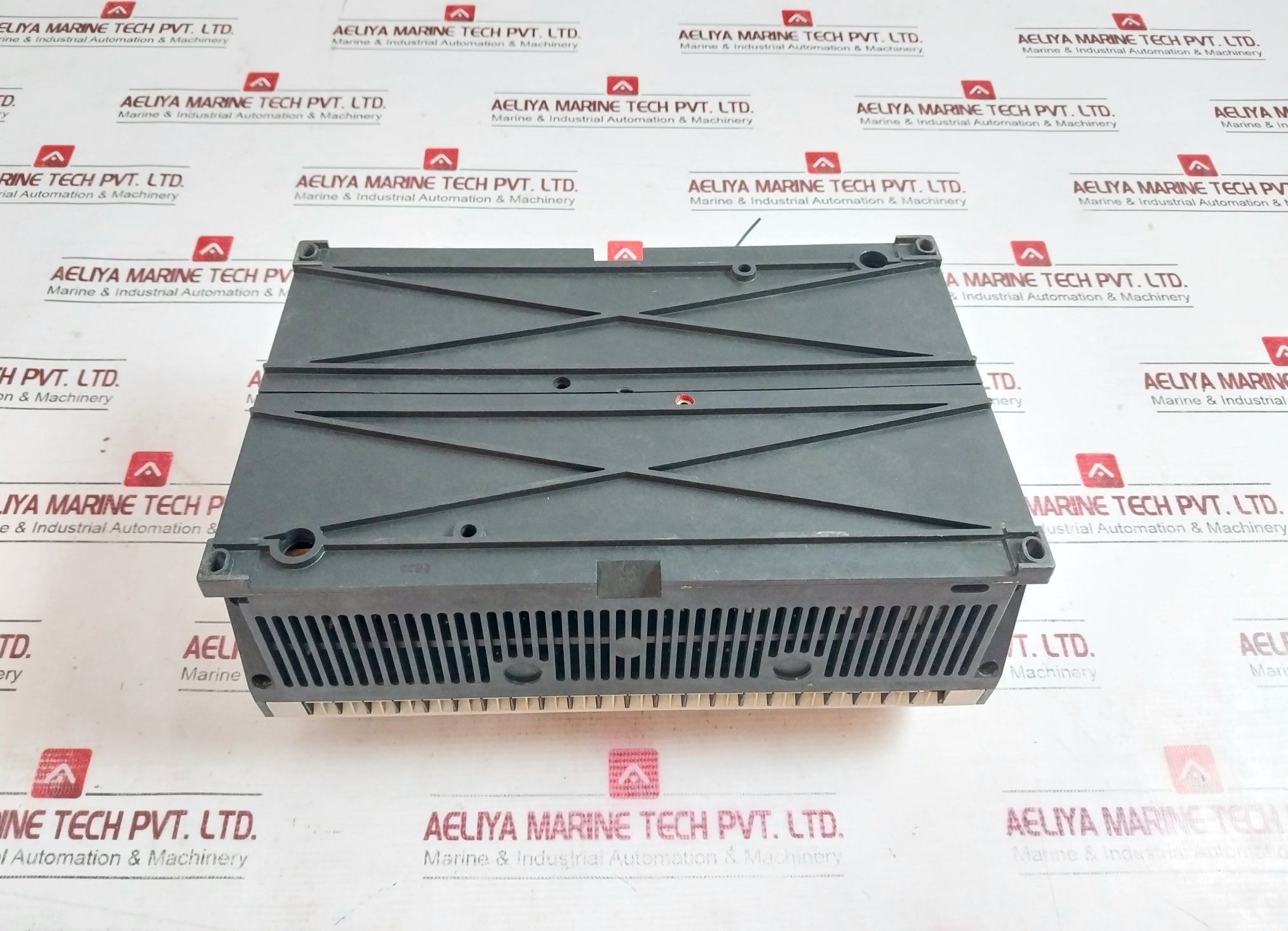 Siemens Simatic S5 101U 6Es5 101-8Ua13 Central Controller 25A 240Vac 5A 24Vdc