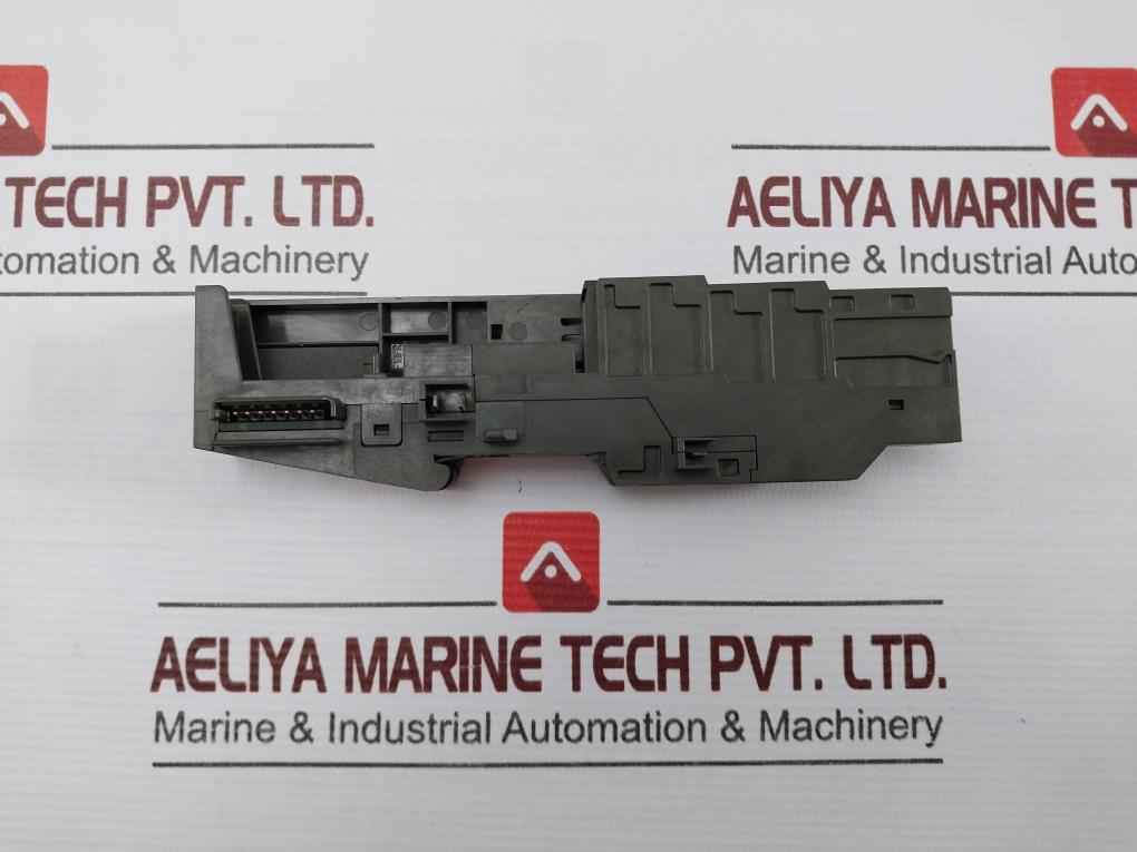 Siemens Simatic S7 6Es7 193-4Ja00-0Aa0 Termination Module Tm-e15C26-a1
