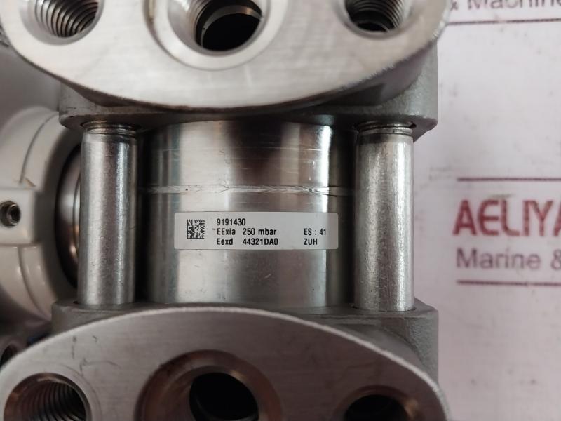 Siemens Sitrans P Ds Iii 7Mf4433-1Da02-2Ac7-z Differential Pressure Transmitter A5E31200100