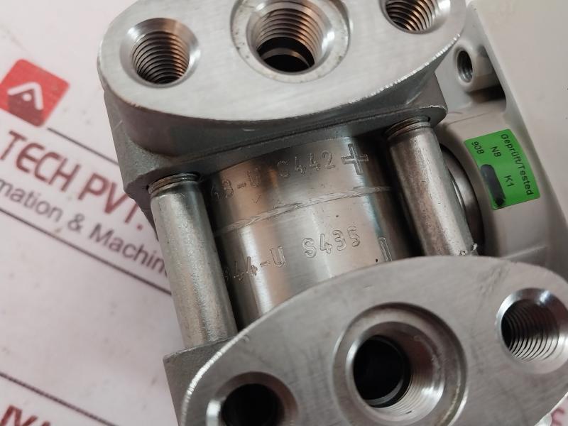 Siemens Sitrans P Ds Iii 7Mf4433-1Da02-2Ac7-z Differential Pressure Transmitter A5E31200100