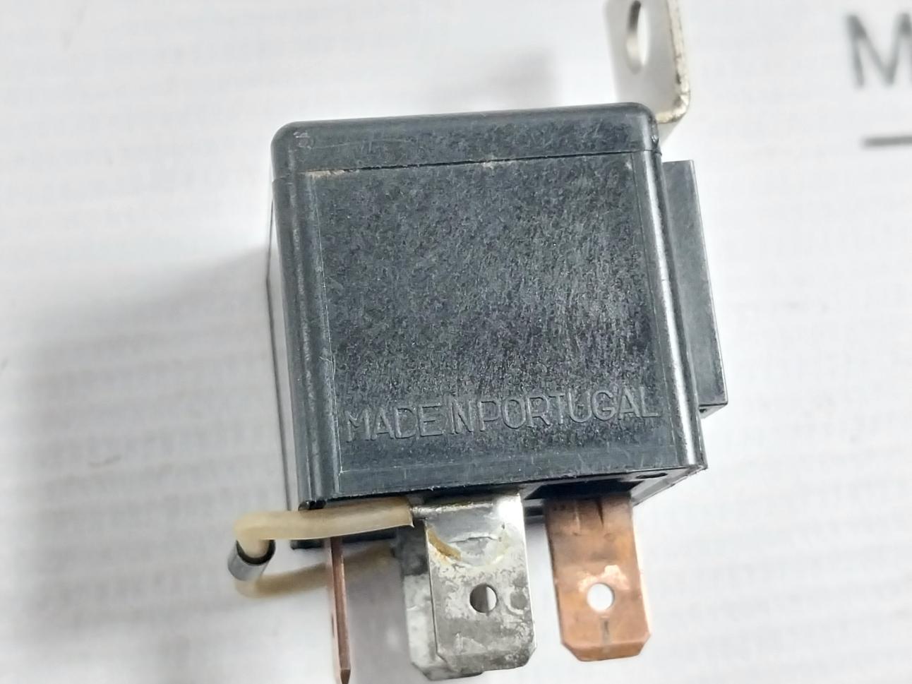 Siemens V23134-b1053-c242 Relay