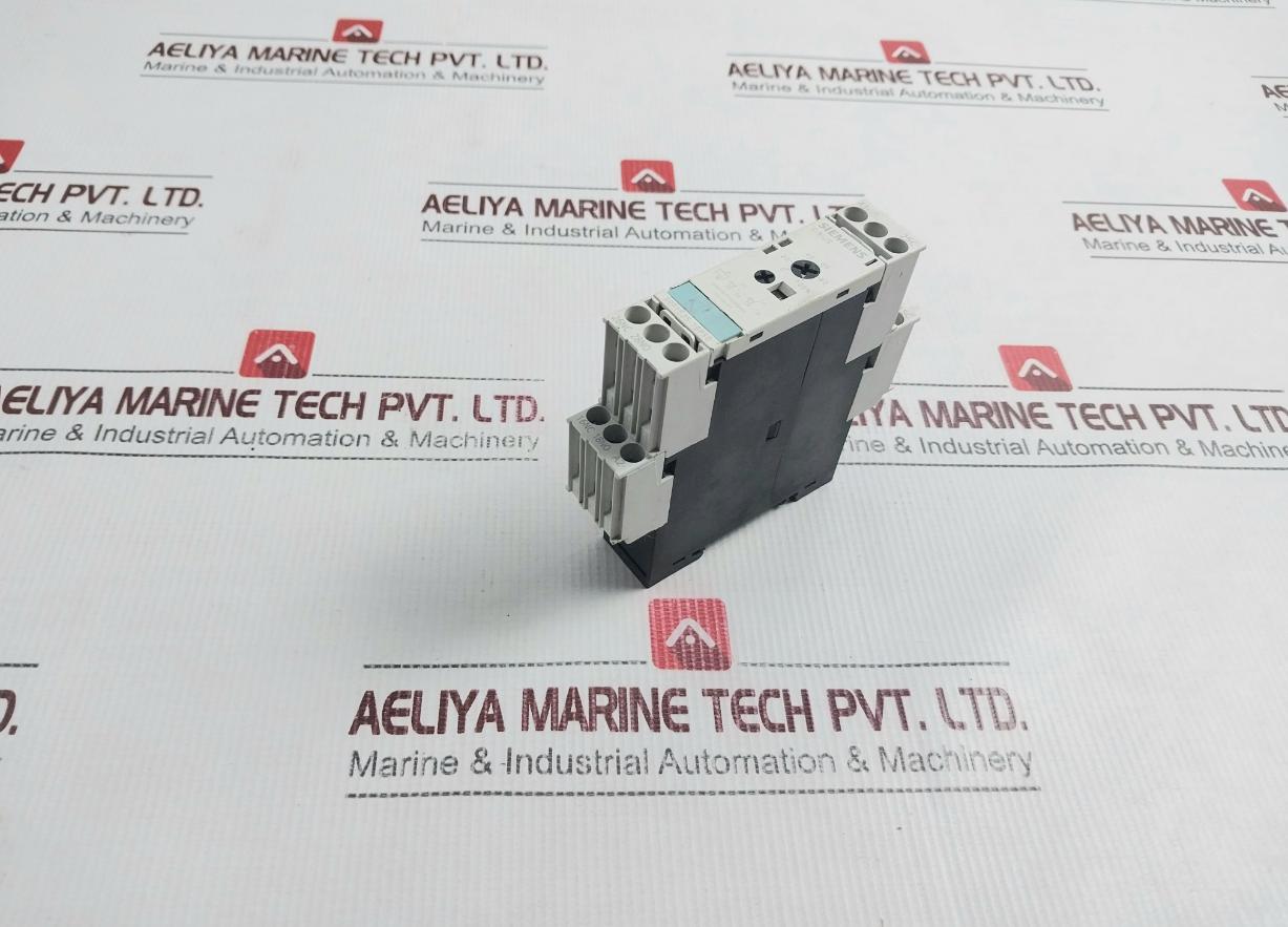 Siemens 3Rp1525-1Bp30 Time Relay 300V