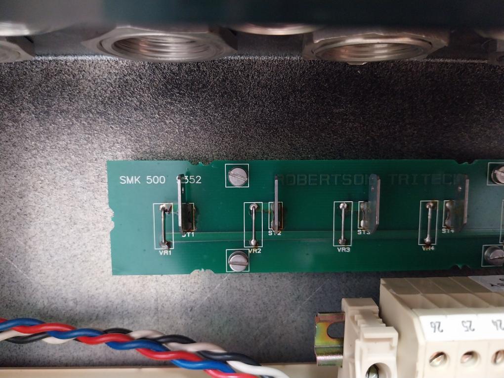 Simrad Robertson 20126009, 20126678 Distribution Unit D93