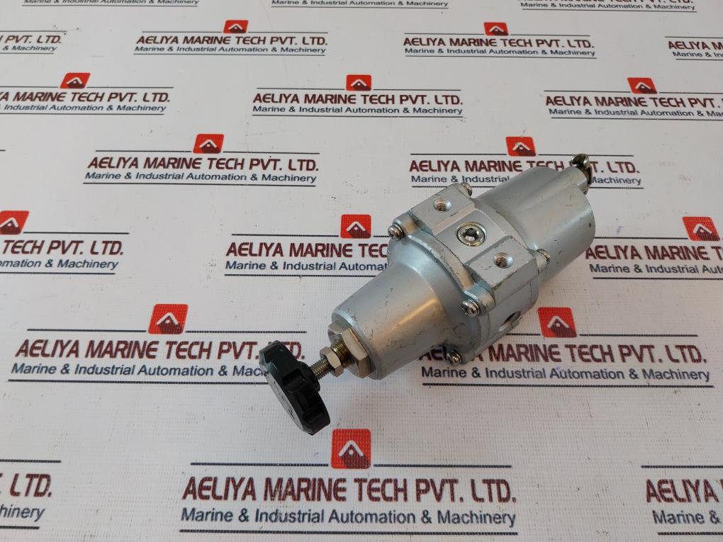 SMC IW215-02 Filter Regulator