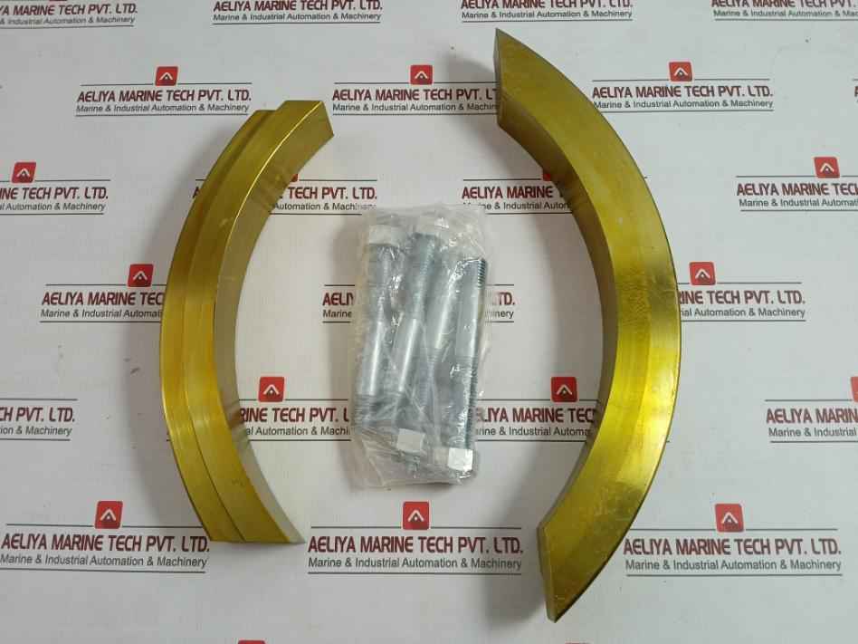 Sncm439 Oil Deflector Set 0829 New