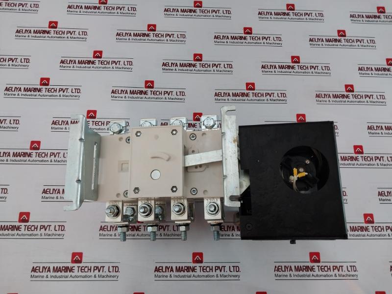 Socomec Mcos 320A Motorized Changeover Switch (Bcs) 4-pole 415V 80Ka