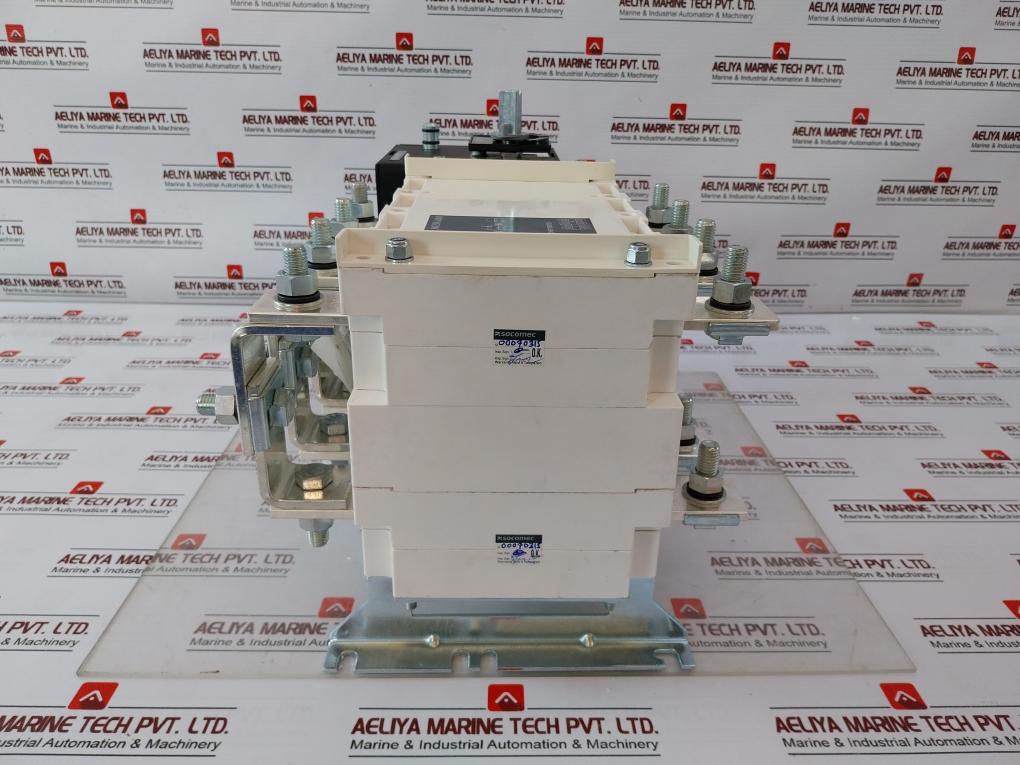 Socomec Mcos 630A 4-pole On Load Motorised Changeover Switch, Gmc06304Poi