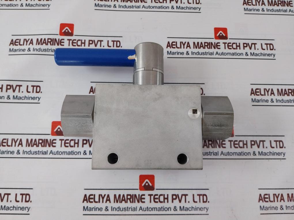 Swagelok SS-12FKBF12 3/4" Ball Valve