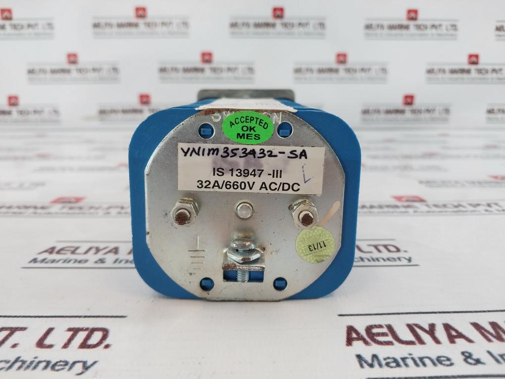 Switron Ynim353432-sa Control Switch 32A/660V Ac/Dc