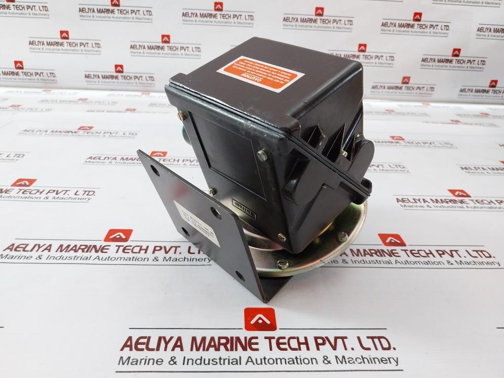 Switzer Gm-021-0O-d8D-2 Pressure Switch 100-1000Mmwc