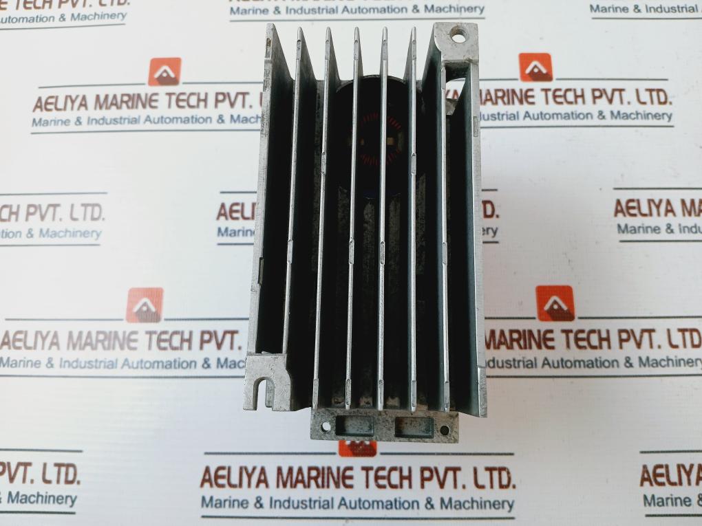 Telemecanique Variable Speed Drive Atv11Hu09M2E Altivar 11