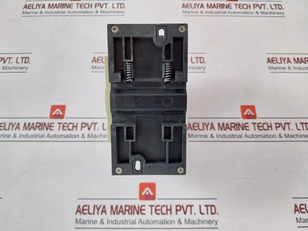 Telemecanique Gv3-m14 Motor Circuit Breaker W/ Aux. Contact Block Gv1-a01 125%