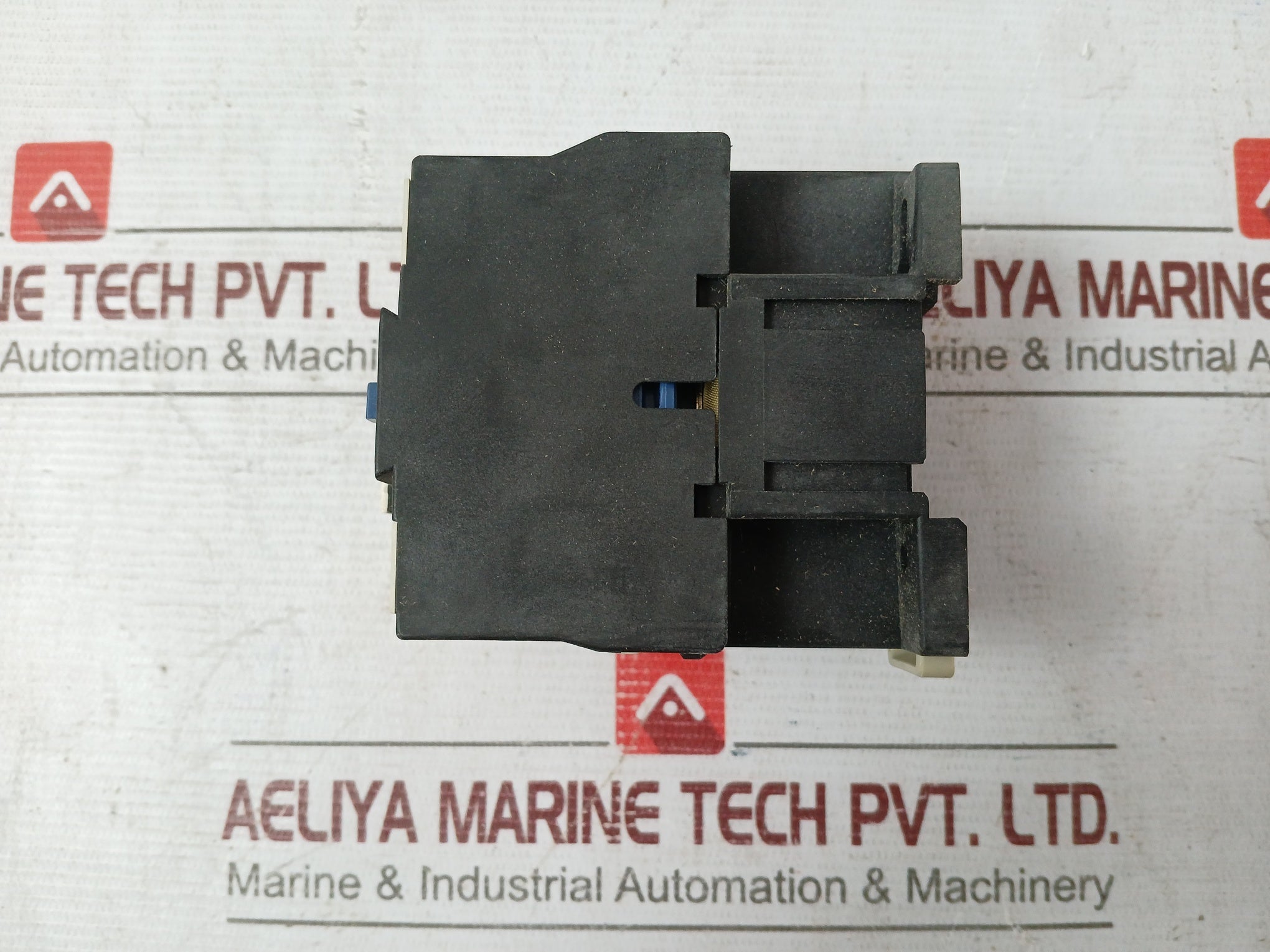 Telemecanique Lc1 D2510M7 Definite Purpose Contactor 600V Ac Max