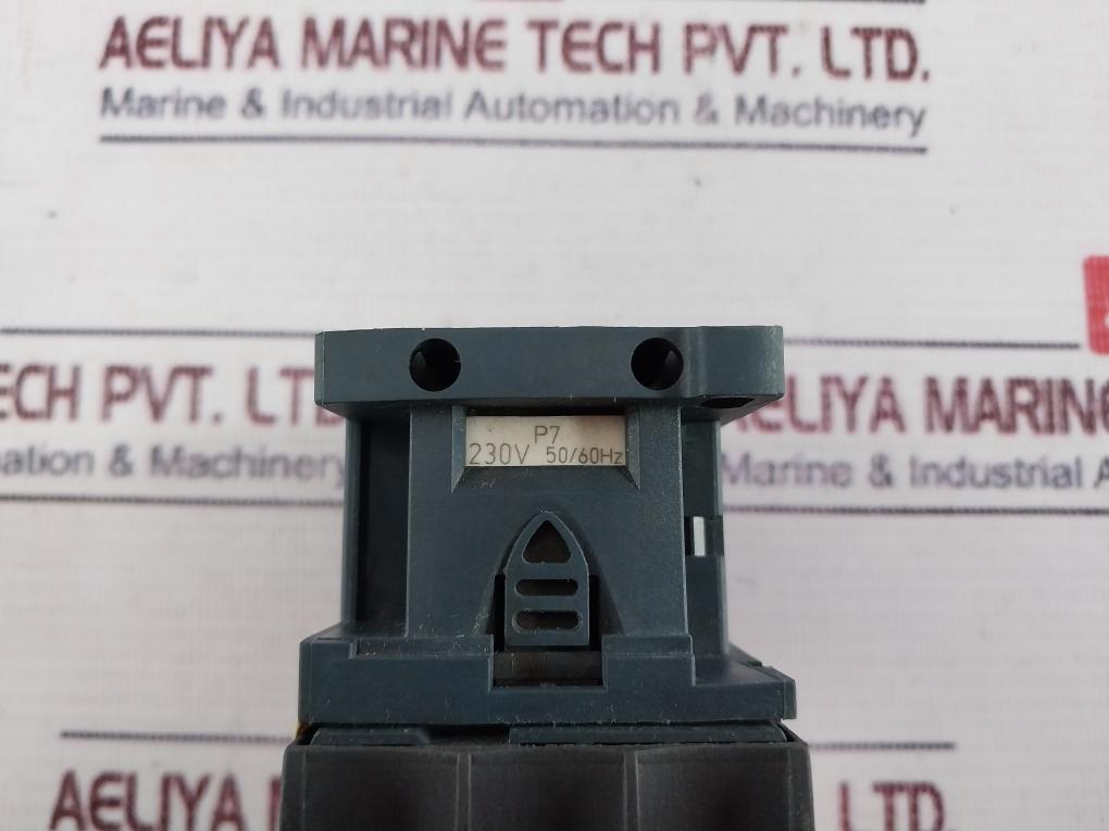 Telemecanique Lc1 D/Lp1 D, 3P Contactor W/ La1 Dn22 M Contact Block