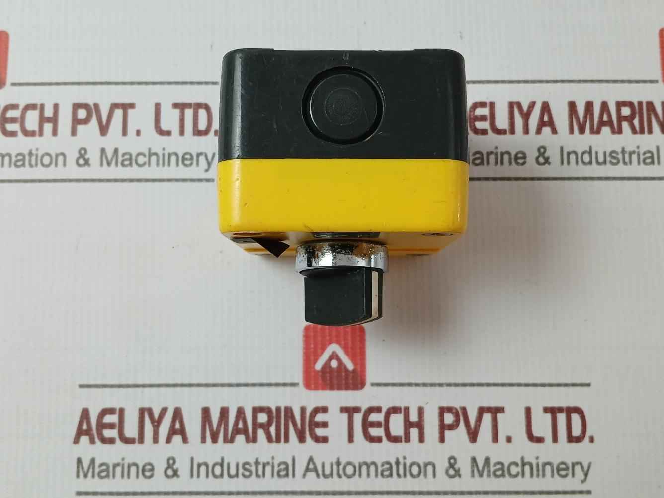Telemecanique Push Button Control Switch Box Station 240V 3A