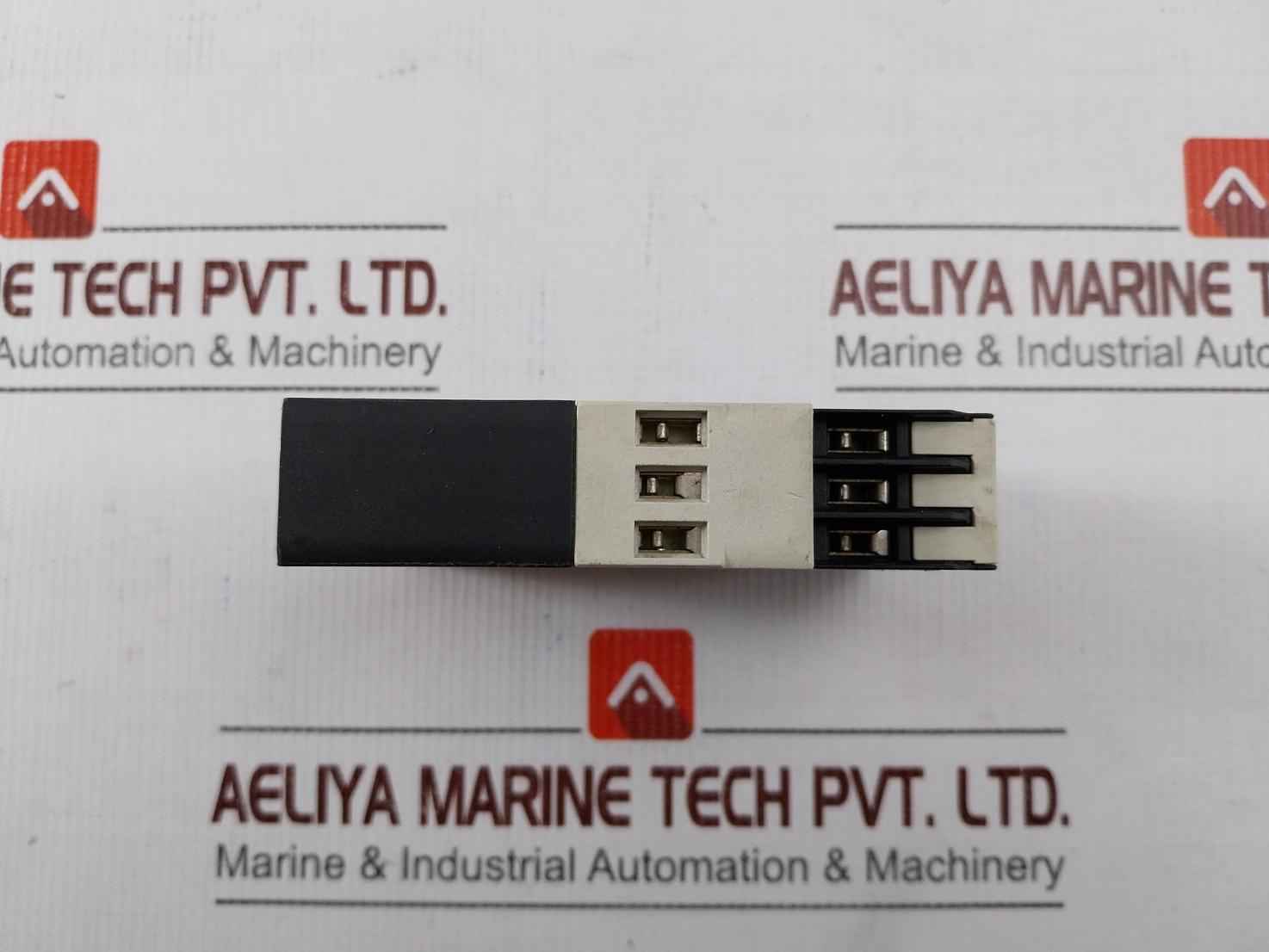 Telemecanique Re4 Cv11Bu Time Delay Relay 50/60 Hz 110-240V