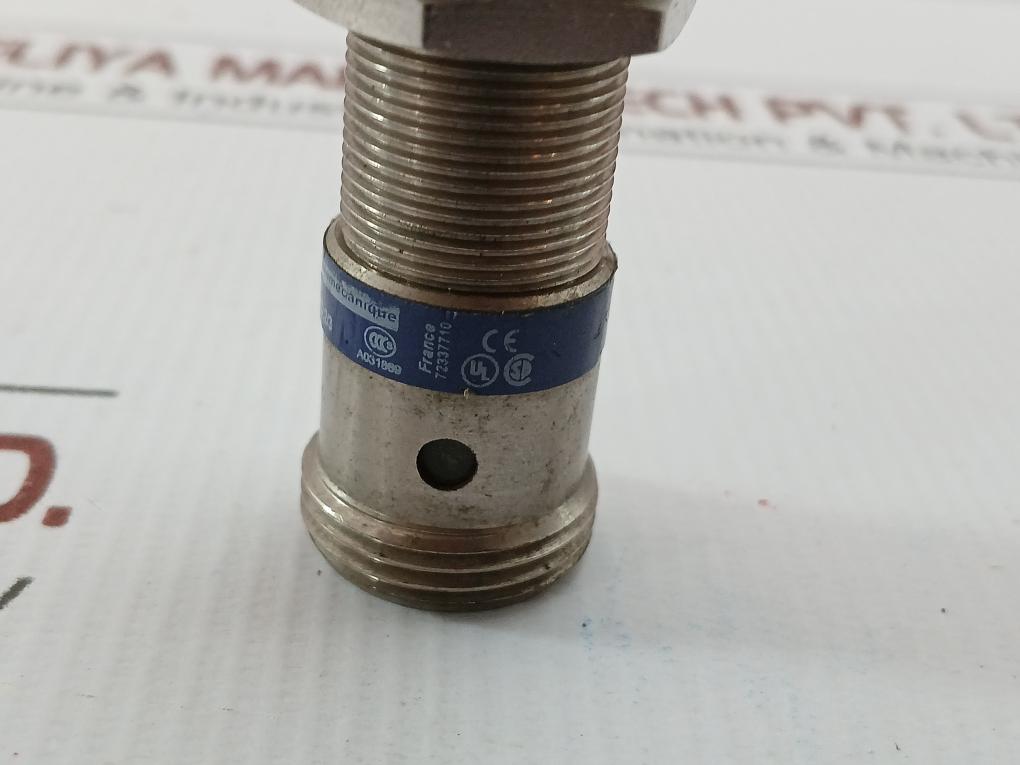 Telemecanique Inductive Proximity Sensor Xs1M18Pa370A 12-48Vdc