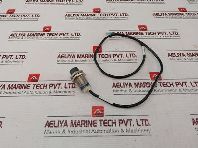 Telemecanique Xs2M18Ab120Sb3 Inductive Sensor 0.5 Meter 107W5886G011