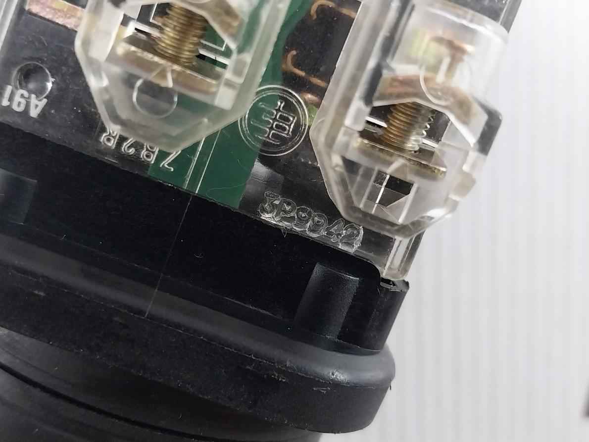 Telemecanique Zb2r A91 Contact Module