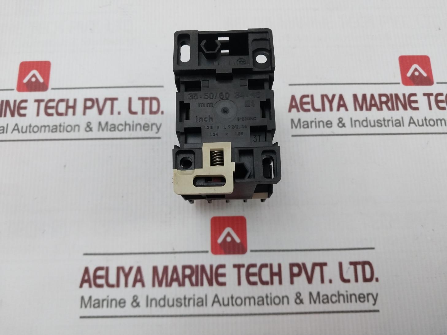 Telemecanique Ca2 Dn22 Control Relay 230Vac
