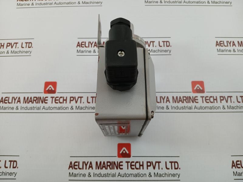 Temp/Pressure Switch C1-v404M-s2N-s3-g1-y-x1 Beta