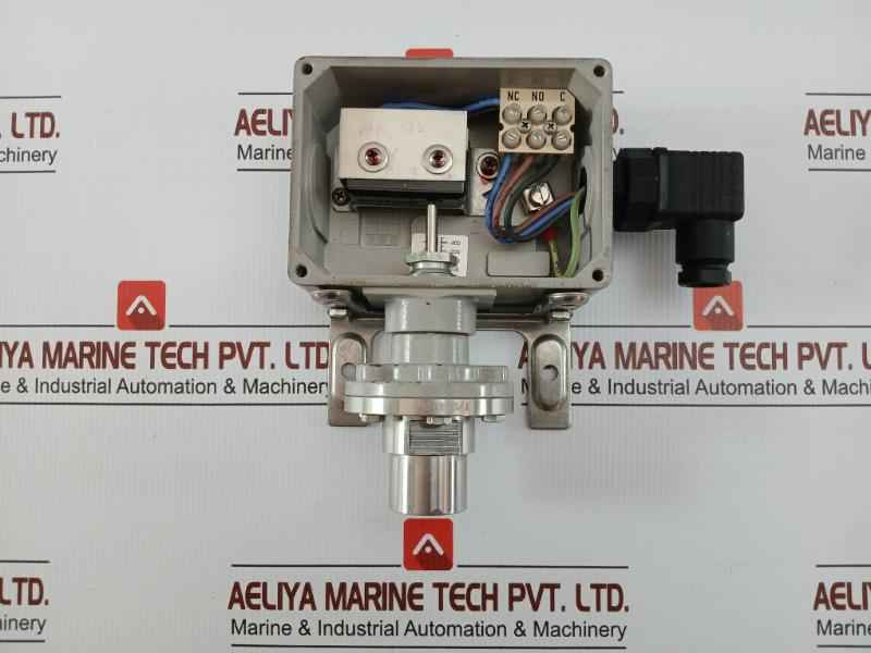 Temp/Pressure Switch C1-v404M-s2N-s3-g1-y-x1 Beta