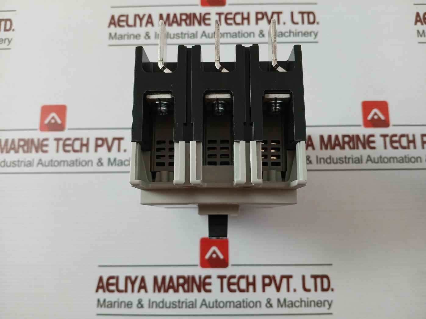 Terasaki E50-sf Tembreak No-fuse Breaker 3Pole 690V 50/60Hz