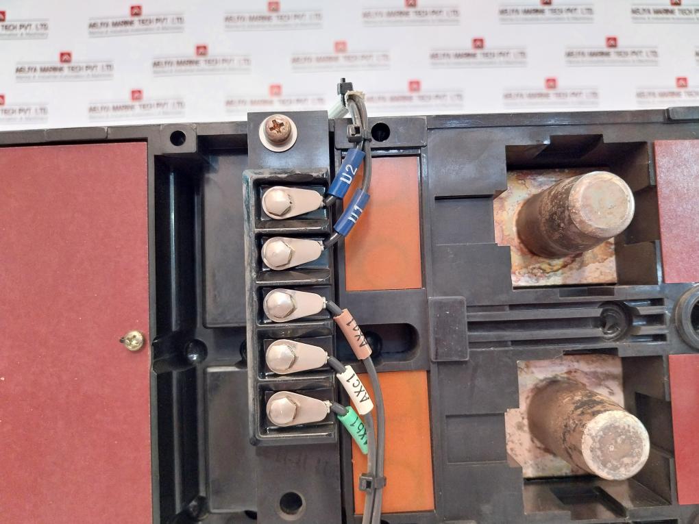 Terasaki Tl-800F Circuit Breaker W/ Tmc 9B Motor Operator 3 Pole 700Amp