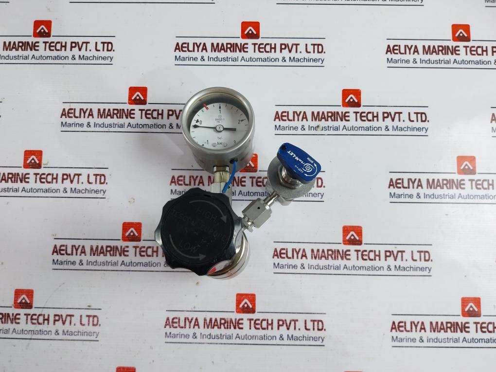 Tescom 44-2262-r92-875 Single Stage Pressure Regulator In 400 Psi Out 100 Psi