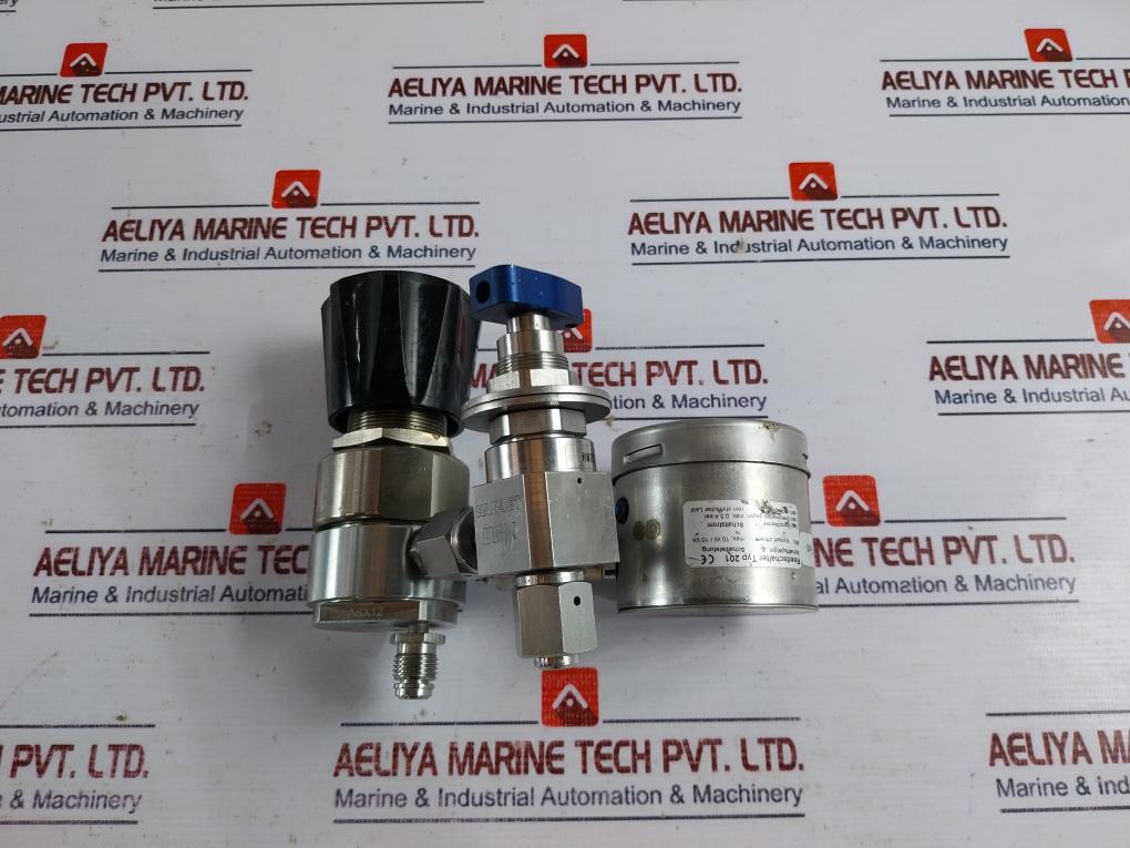 Tescom 44-2262-r92-875 Single Stage Pressure Regulator In 400 Psi Out 100 Psi
