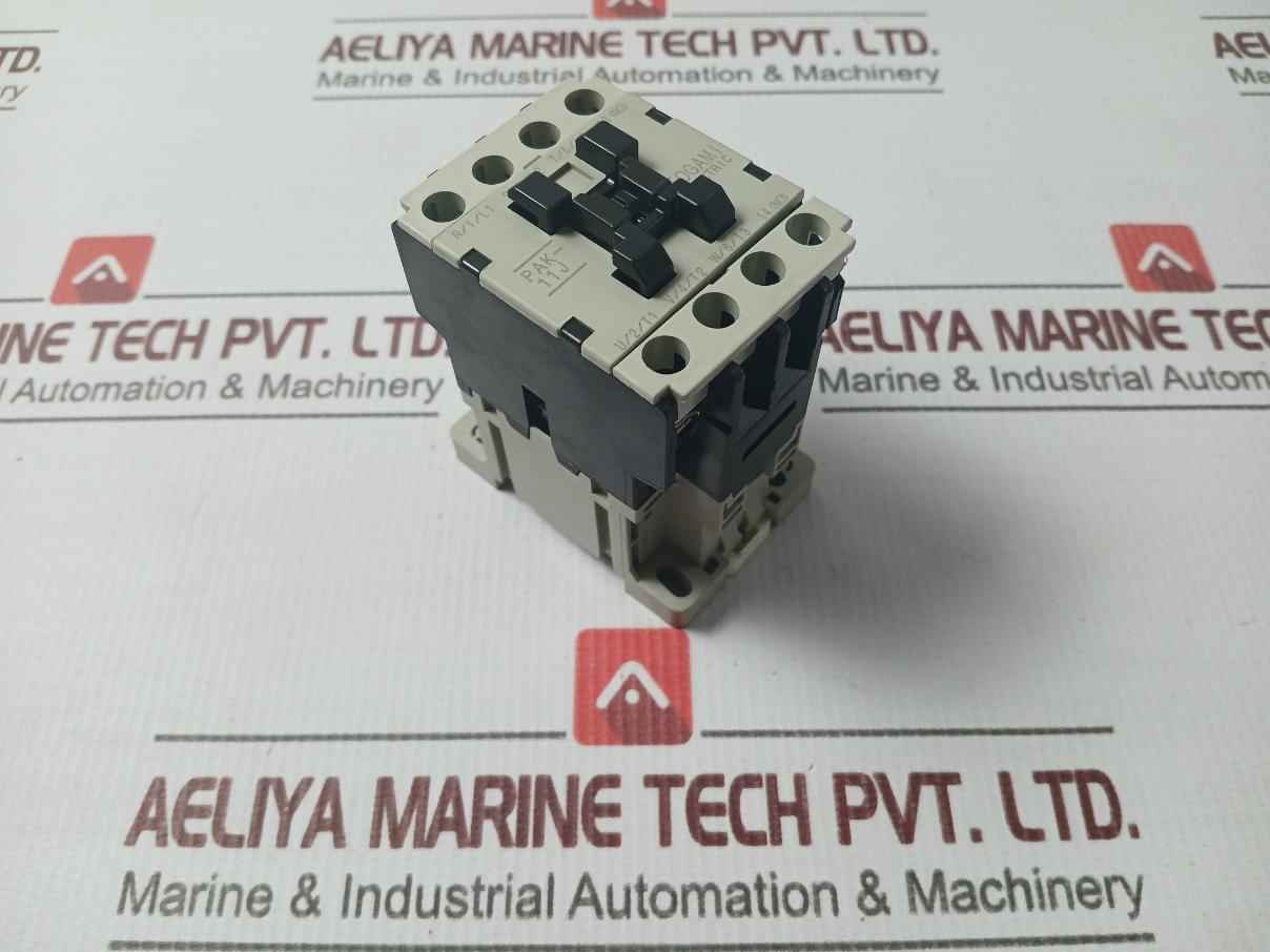 Togami Electric Pak-11J-p2547-p3300 Magnetic Contactor 380-400V 50Hz 20A
