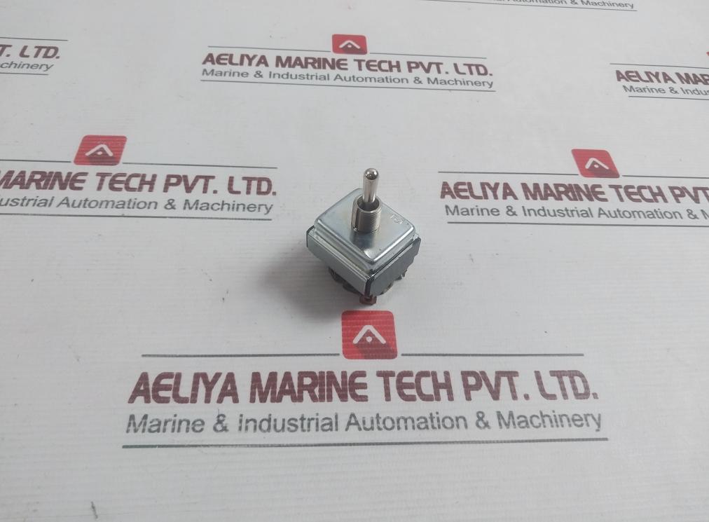 Toggle Switch 10A 250 Vac Cutler-hammer
