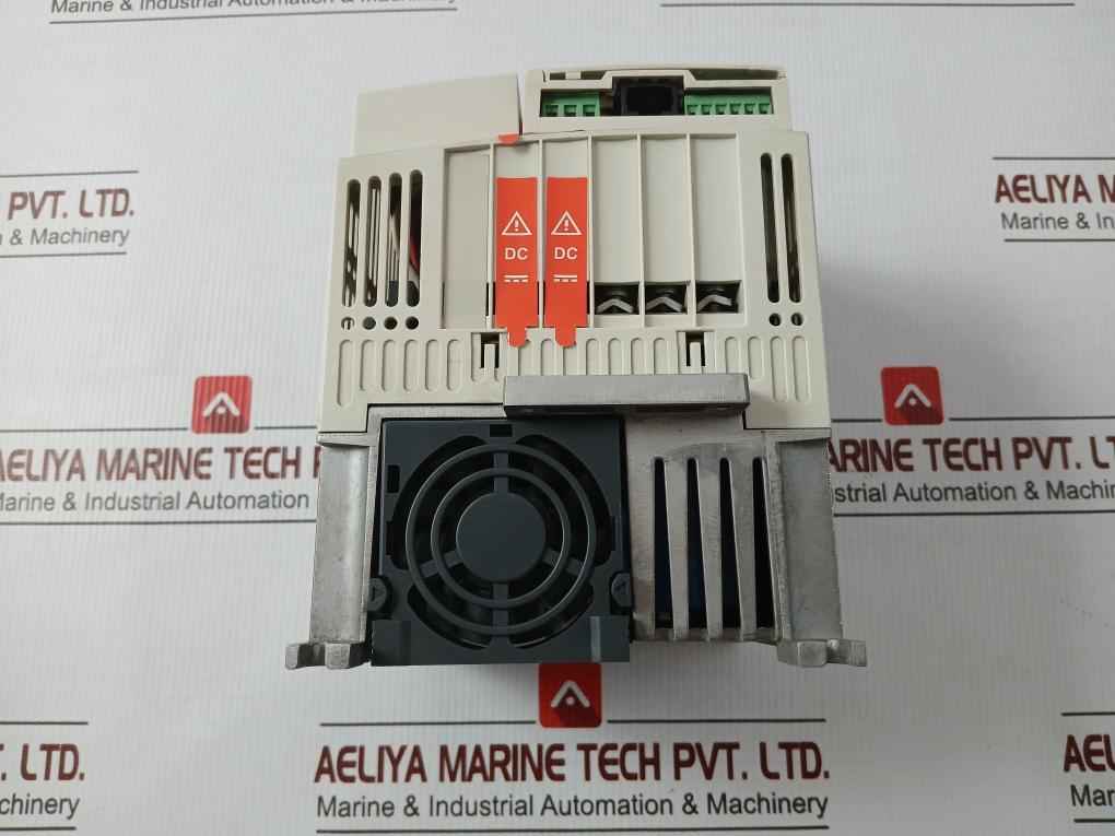Toshiba 2.2Kw-4.1Kva-3Hp Vfd Transistor Inverter Vfnc1S-2022Pl-w