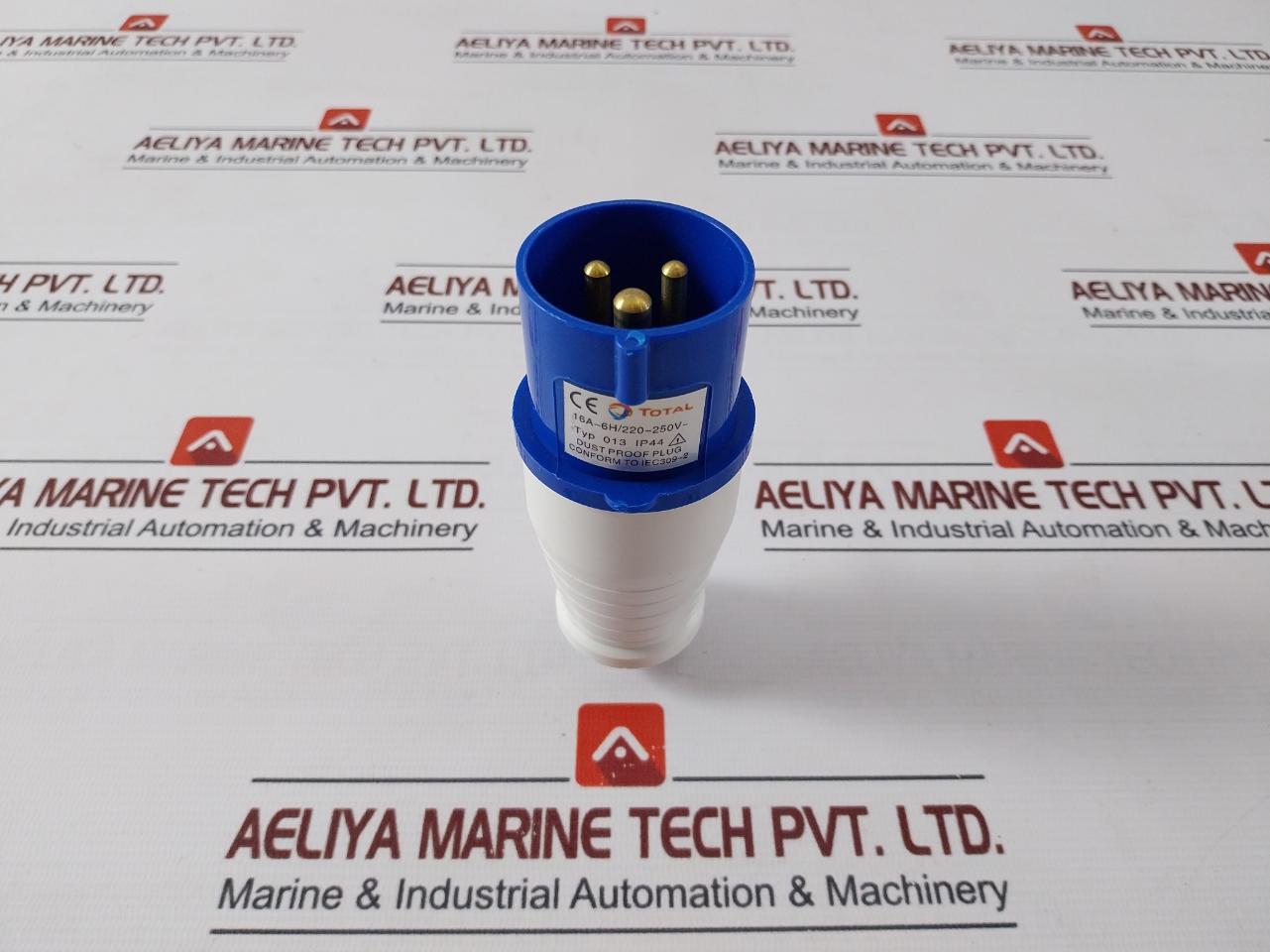 Total 013 Dust Proof Plug Ip44 16A-6H/220-250V, Iec309-2