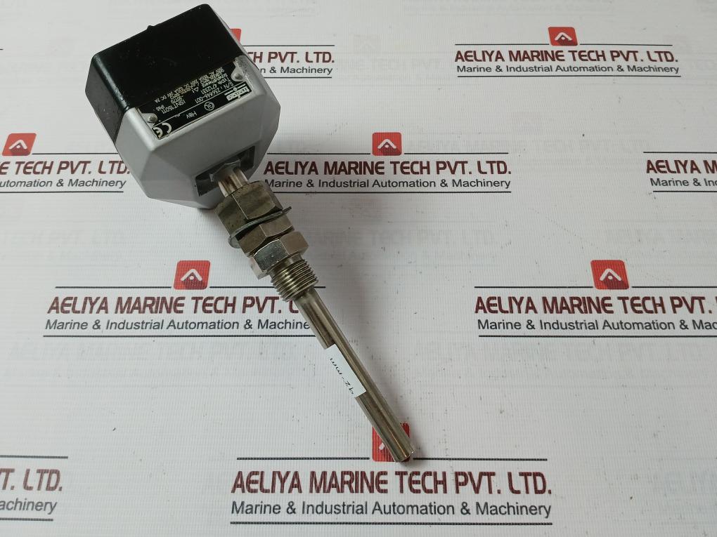 Trafag 471.2331 Temperature Switch 250V Ac/Dc 10A