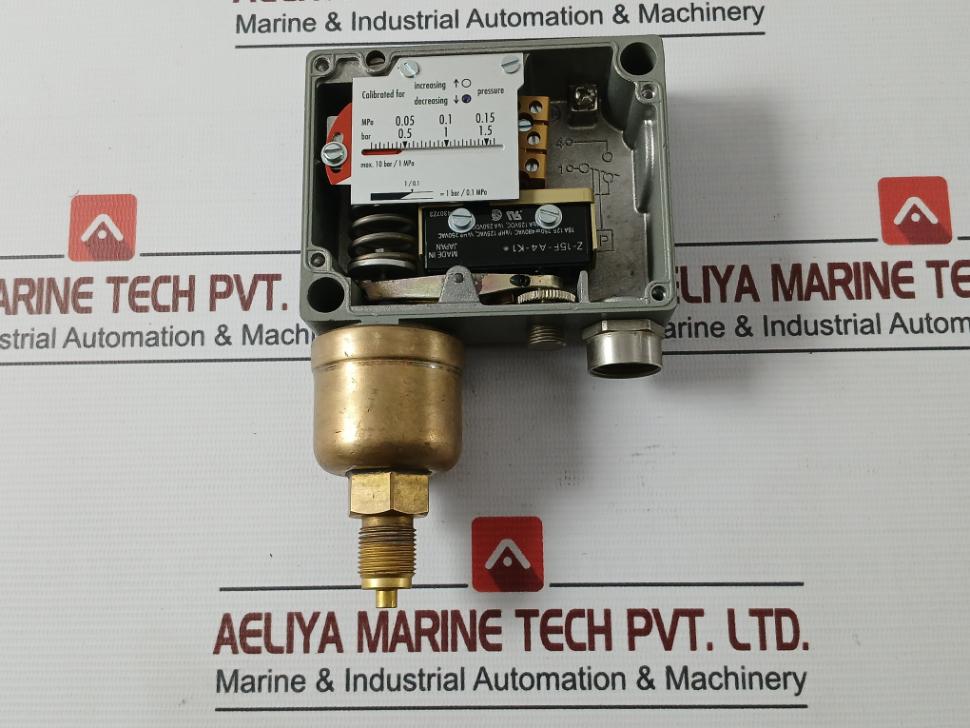 Trafag 941.2373.922 Electromechanical Pressure Switch 0.2…1.6 Bar (Kg/Cm2)
