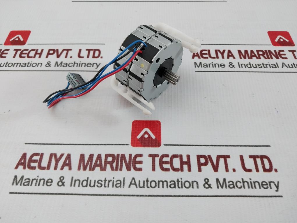 Ufr10Nb4Raz71 Saia 24V 50/60Hz Synchronous Motor