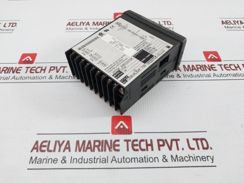 Um330 Digital Indicator 100-240Vac-50/60Hz Yokogawa