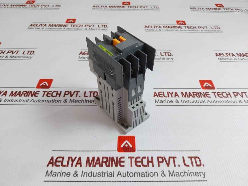 Umt 22 Hyundai 750V Contactor Relay