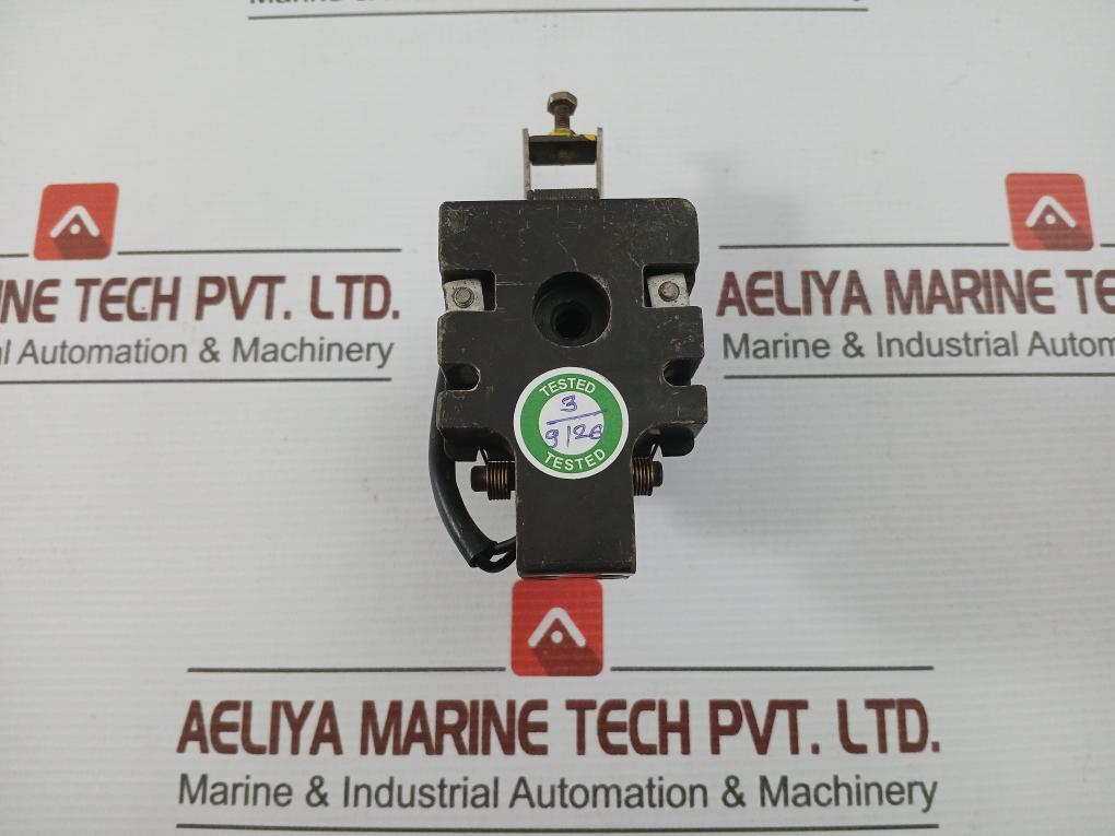 Undervoltage-Relay-2A-24Vdc-87170-210183-2